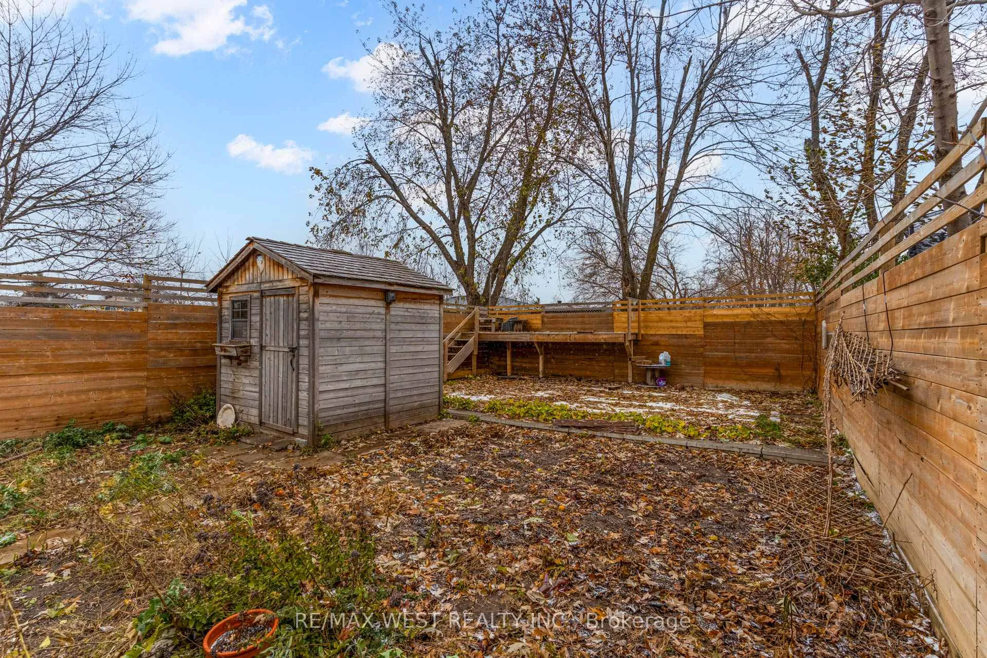 Photo 34 of 20 Corbett Drive, Barrie, Grove East — HOMEH