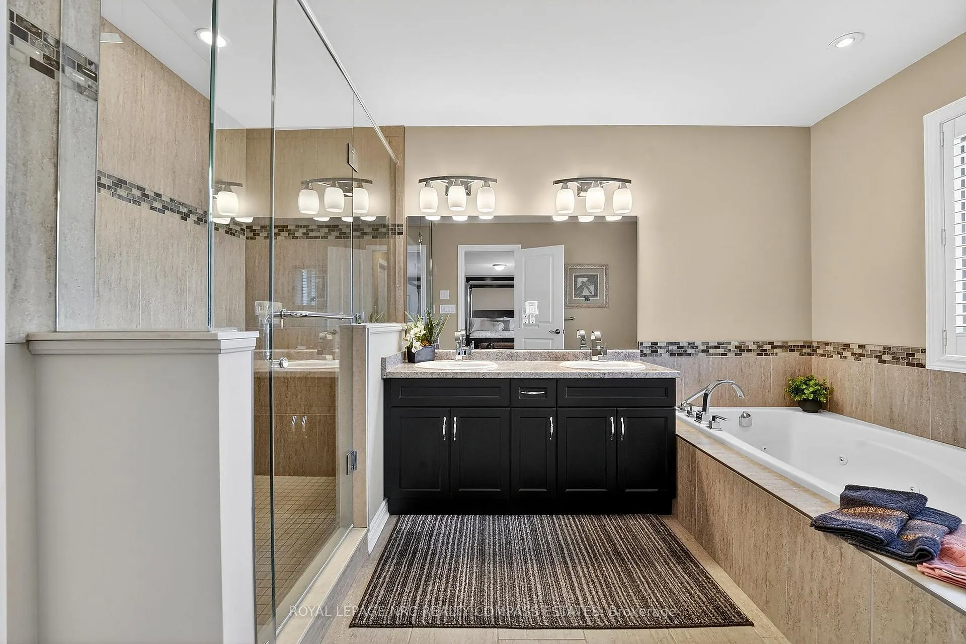 Photo 18 of 4776 Victor Drive, Niagara Falls, Morrison — HOMEH