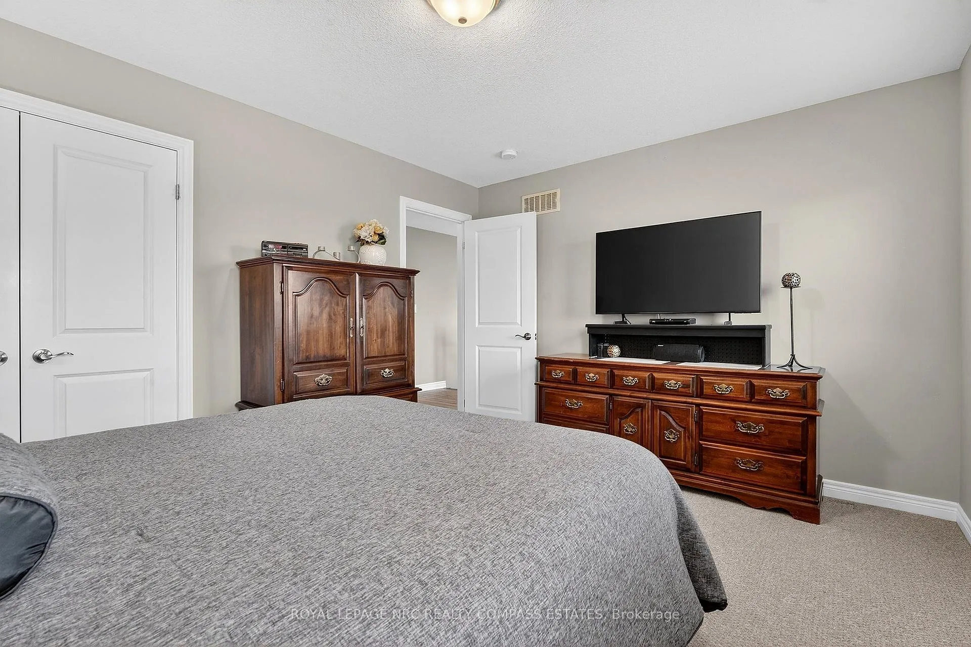 Photo 21 of 4776 Victor Drive, Niagara Falls, Morrison — HOMEH