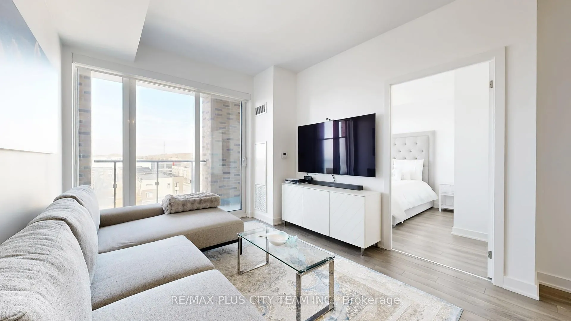 Photo 4 of Unit 626, 100 Eagle Rock Way, Vaughan, Rural Vaughan — HOMEH
