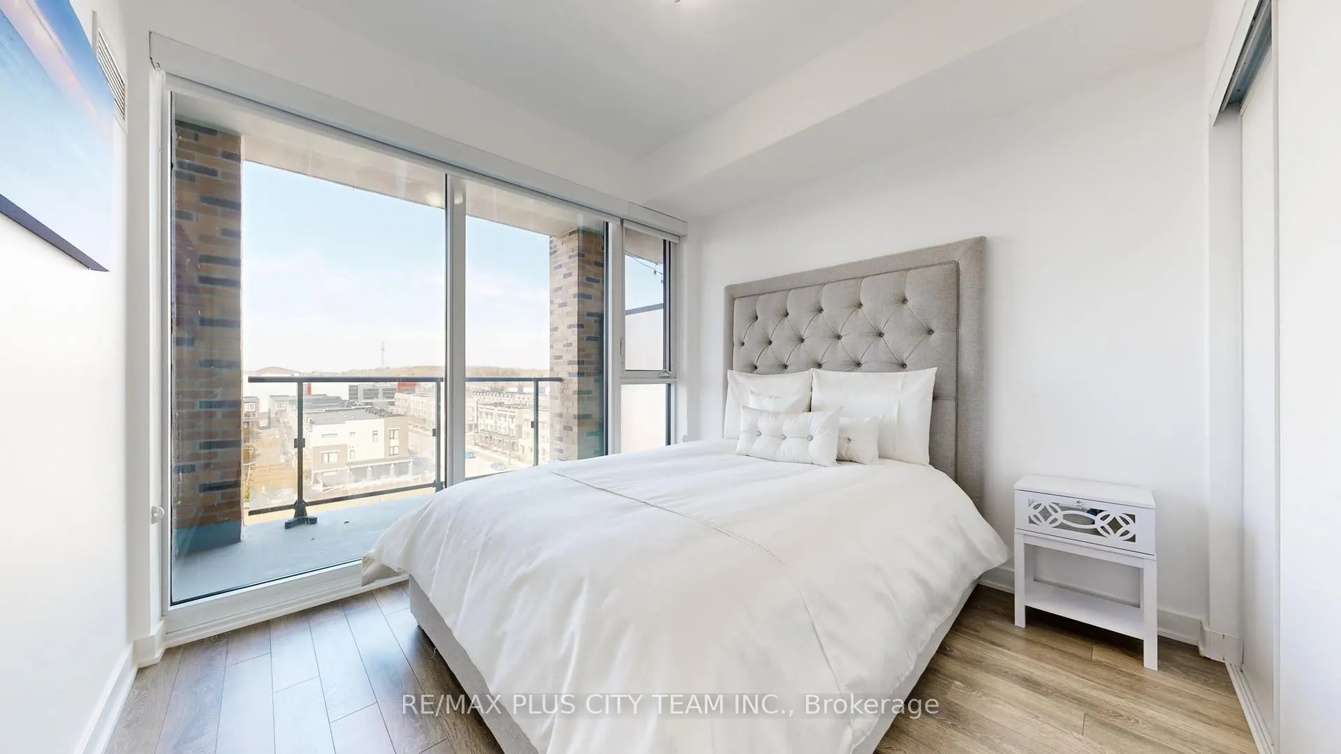 Photo 9 of Unit 626, 100 Eagle Rock Way, Vaughan, Rural Vaughan — HOMEH