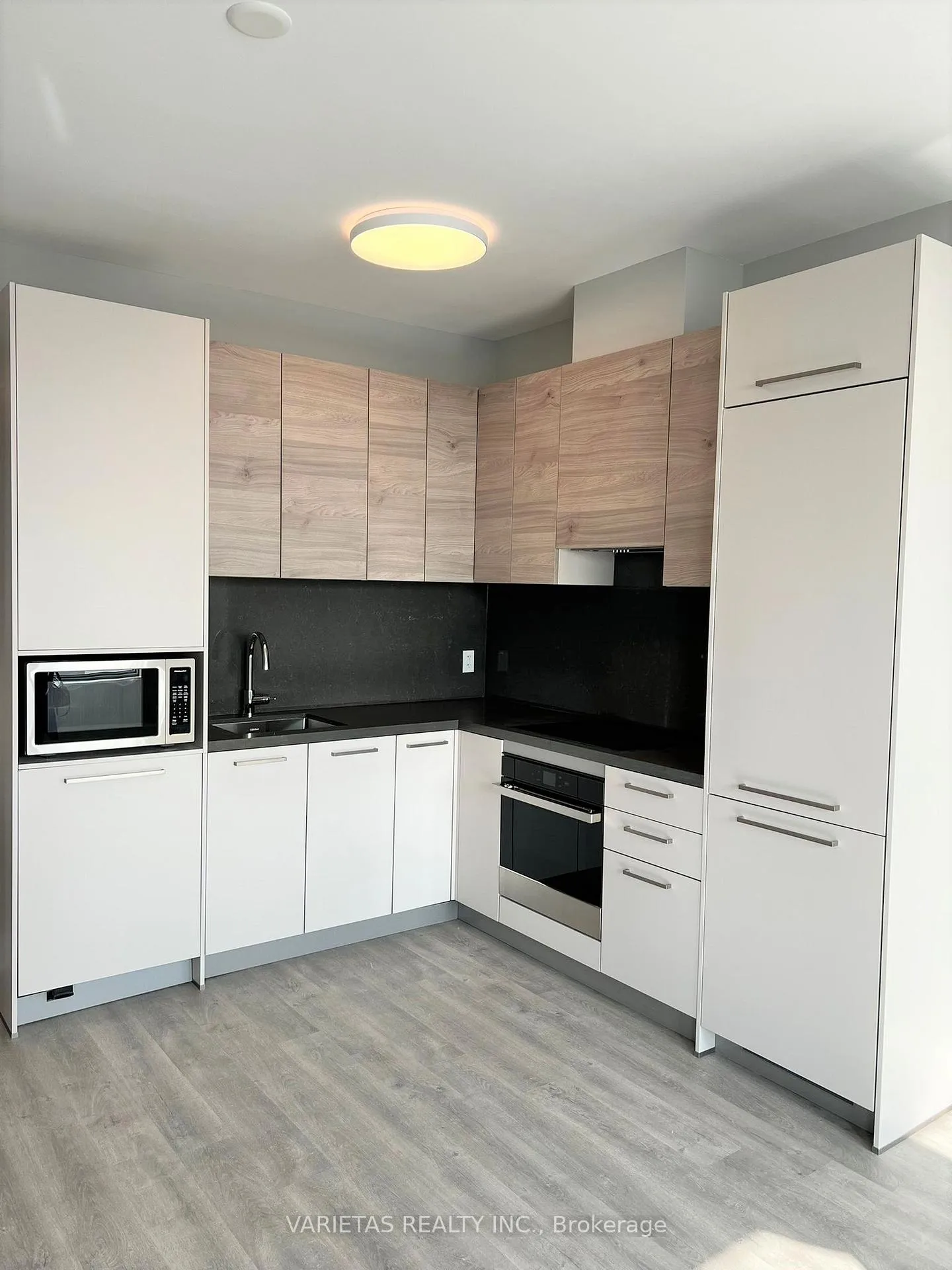Photo 4 of Unit 1707, 12 Gandhi Lane, Markham, Commerce Valley — HOMEH