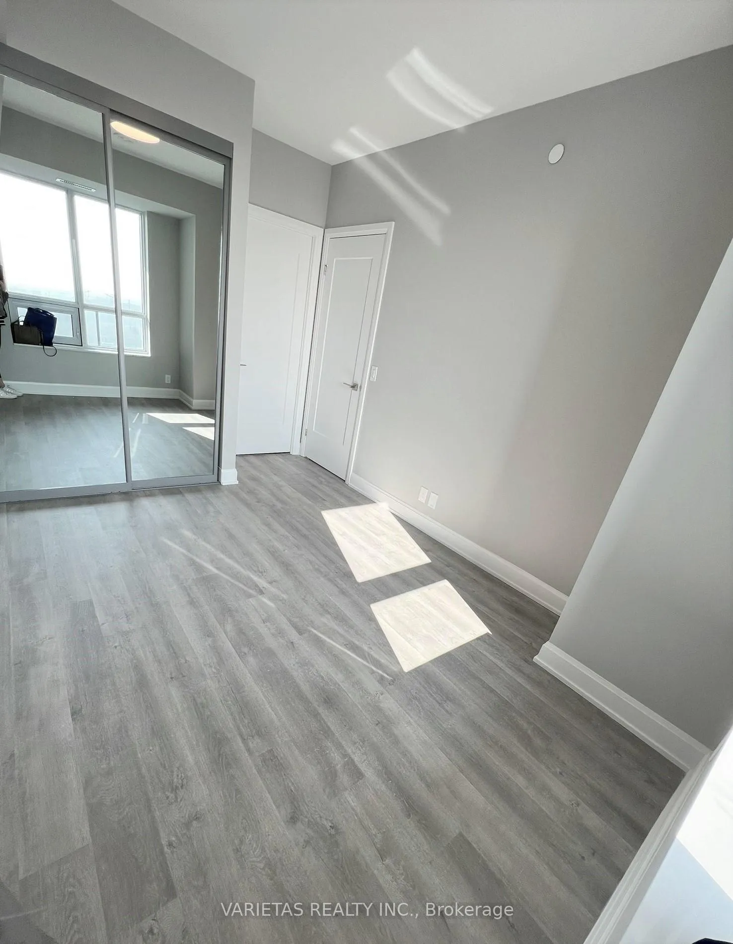 Photo 12 of Unit 1707, 12 Gandhi Lane, Markham, Commerce Valley — HOMEH