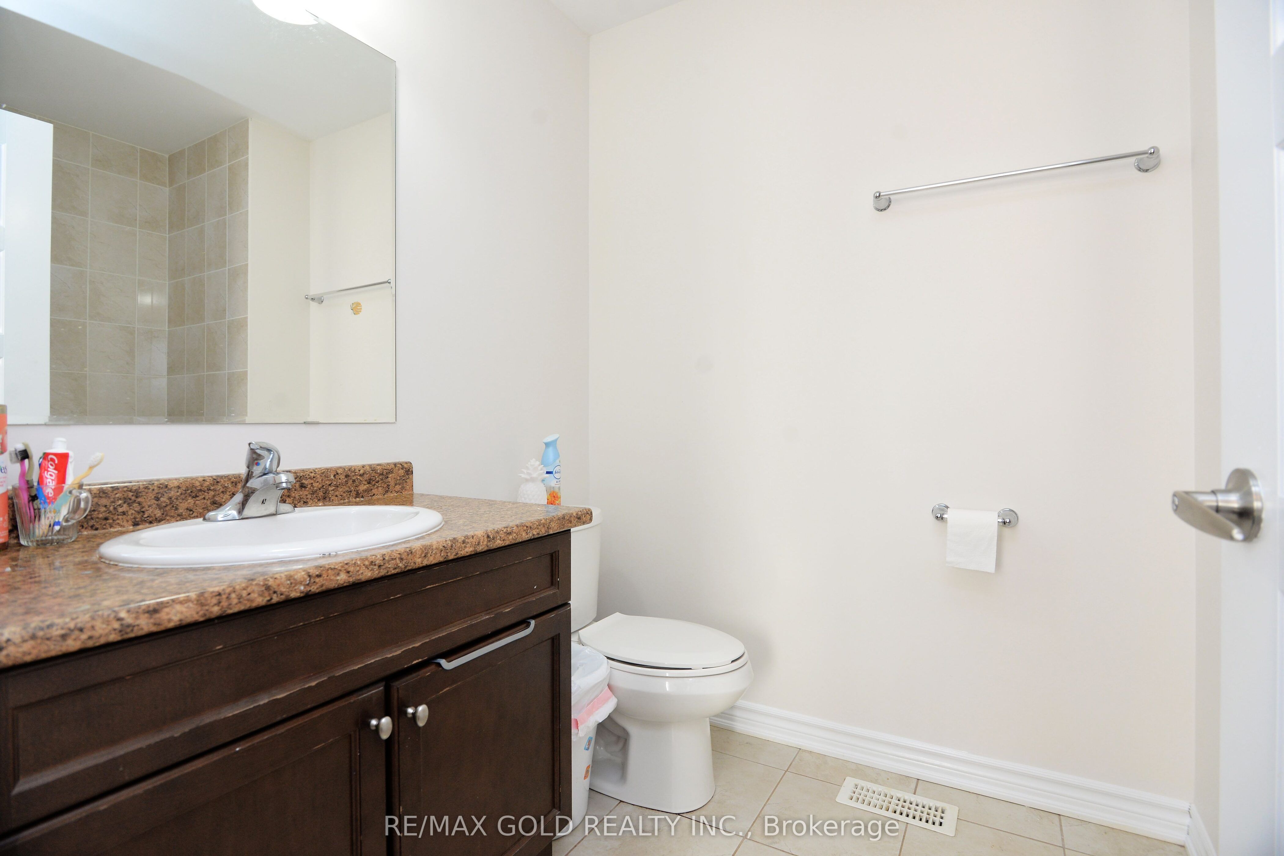 Photo 52 of 25 Aldersgate Drive, Brampton, Northwest Brampton — HOMEH