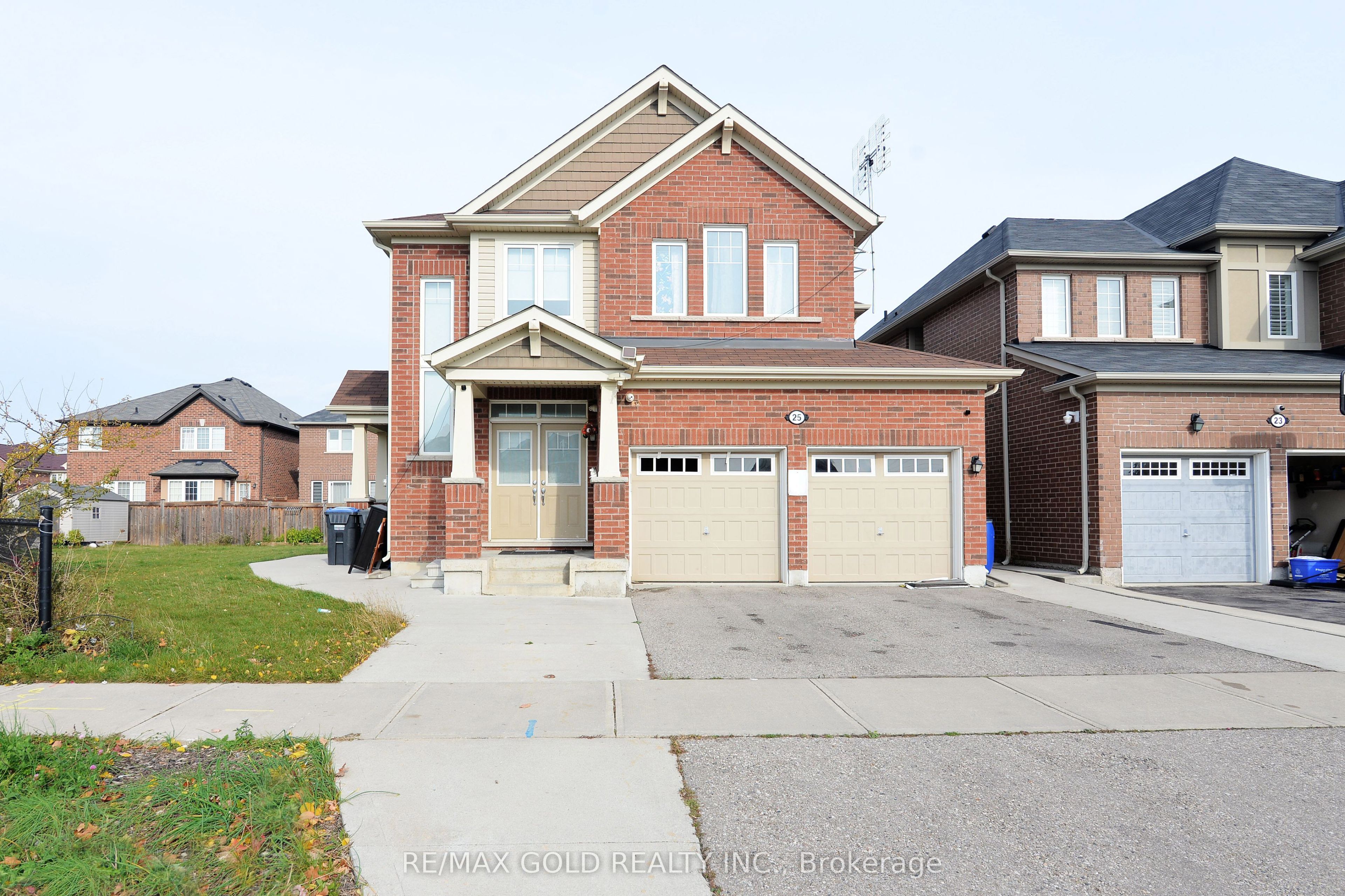 Photo 35 of 25 Aldersgate Drive, Brampton, Northwest Brampton — HOMEH