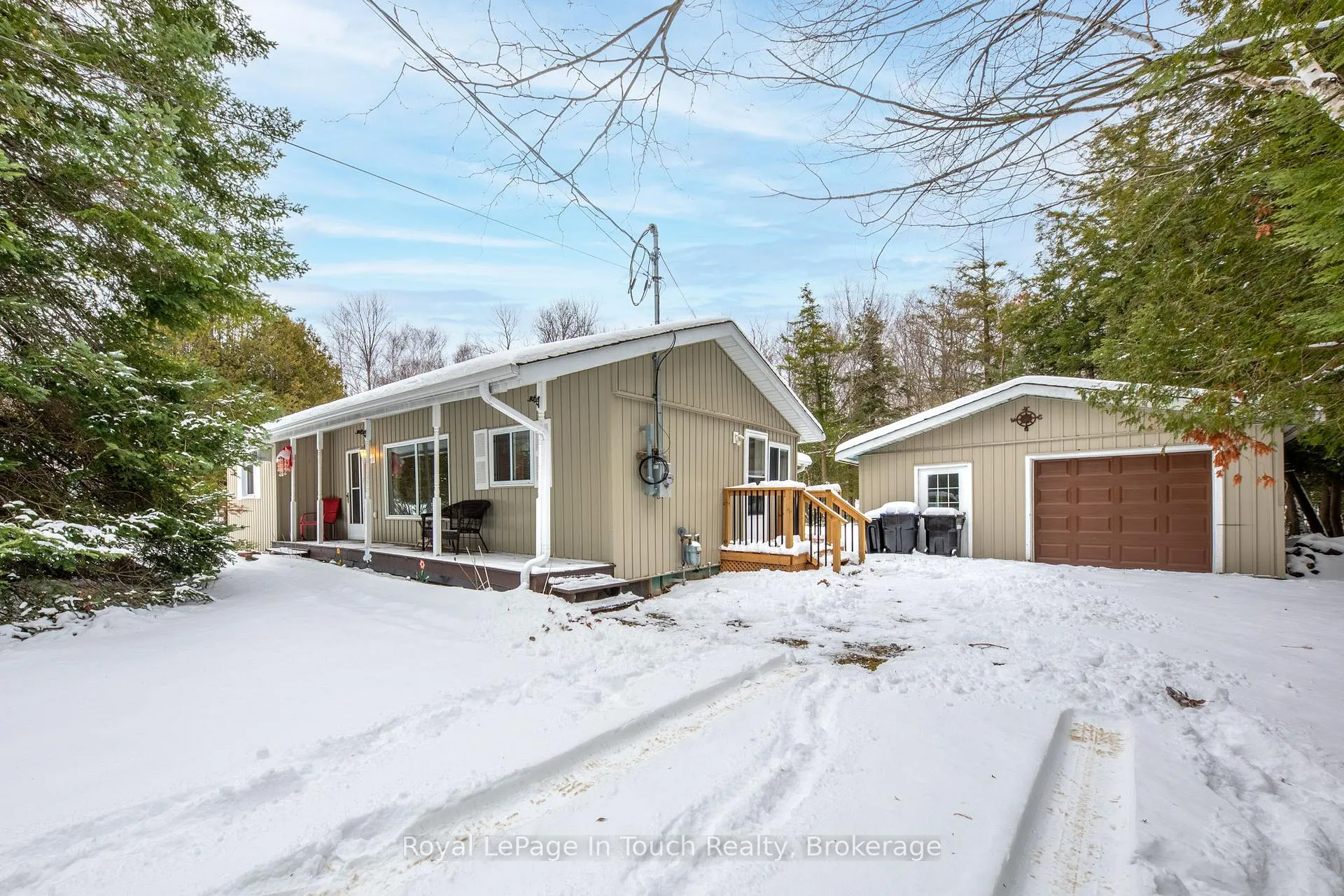 Photo 2 of 2198 Champlain Road, Tiny, Rural Tiny — HOMEH