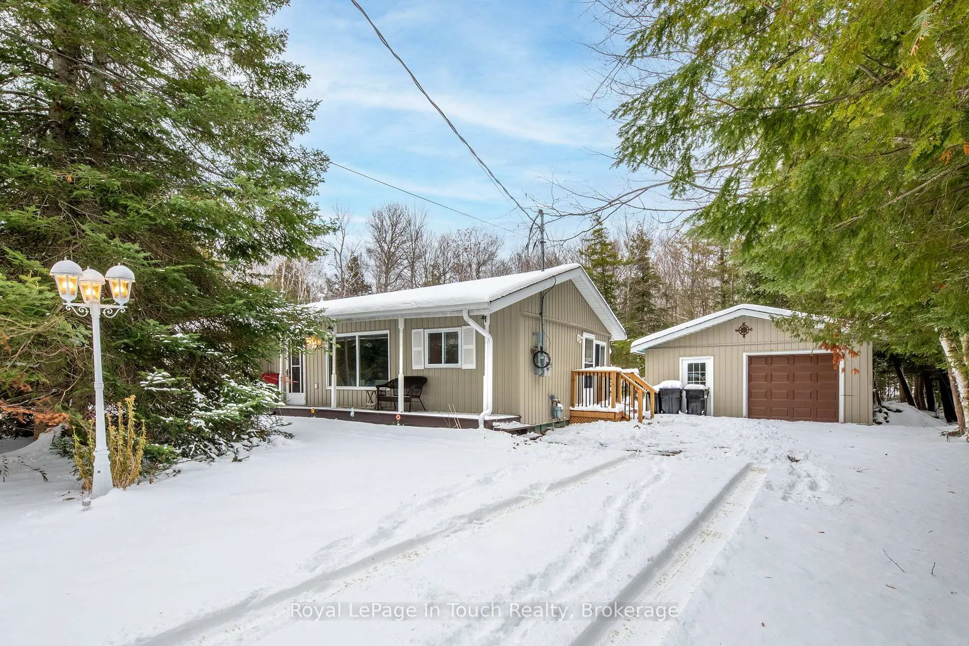 Photo 8 of 2198 Champlain Road, Tiny, Rural Tiny — HOMEH