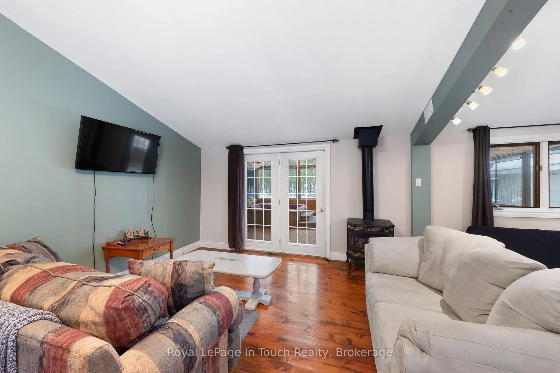 Photo 50 of 2198 Champlain Road, Tiny, Rural Tiny — HOMEH