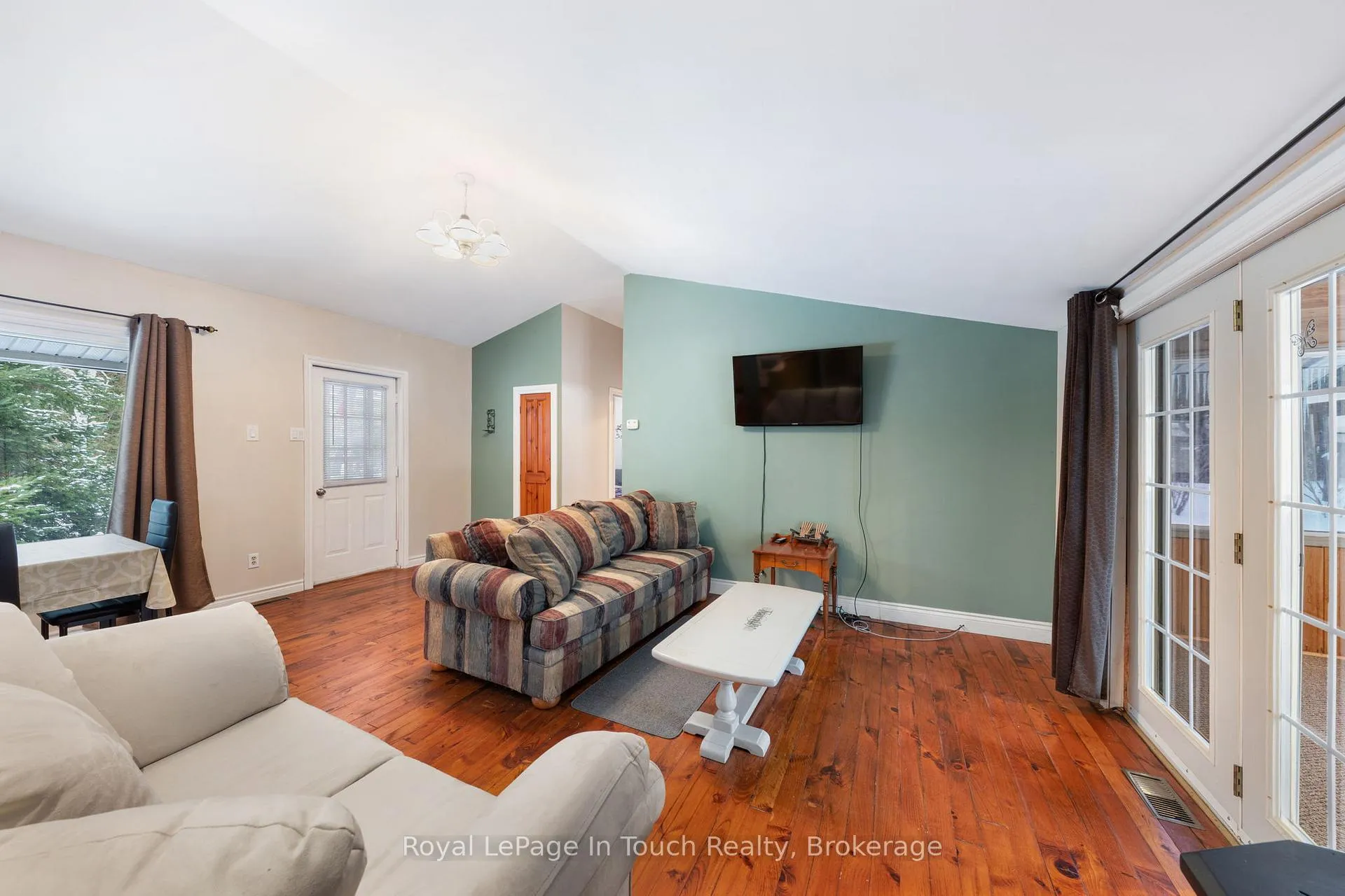 Photo 51 of 2198 Champlain Road, Tiny, Rural Tiny — HOMEH