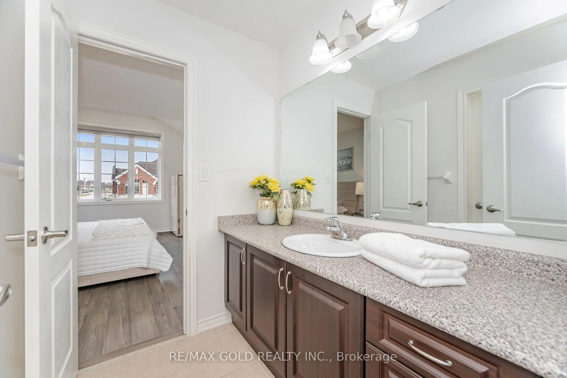 Photo 25 of 1 Hertonia Street, Brampton, Toronto Gore Rural Estate — HOMEH