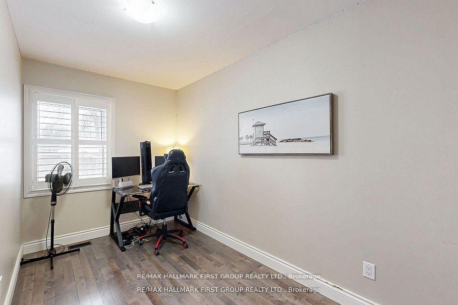 Photo 20 of 43 Benlight Crescent, Scarborough, Woburn — HOMEH