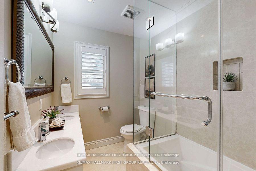 Photo 26 of 43 Benlight Crescent, Scarborough, Woburn — HOMEH