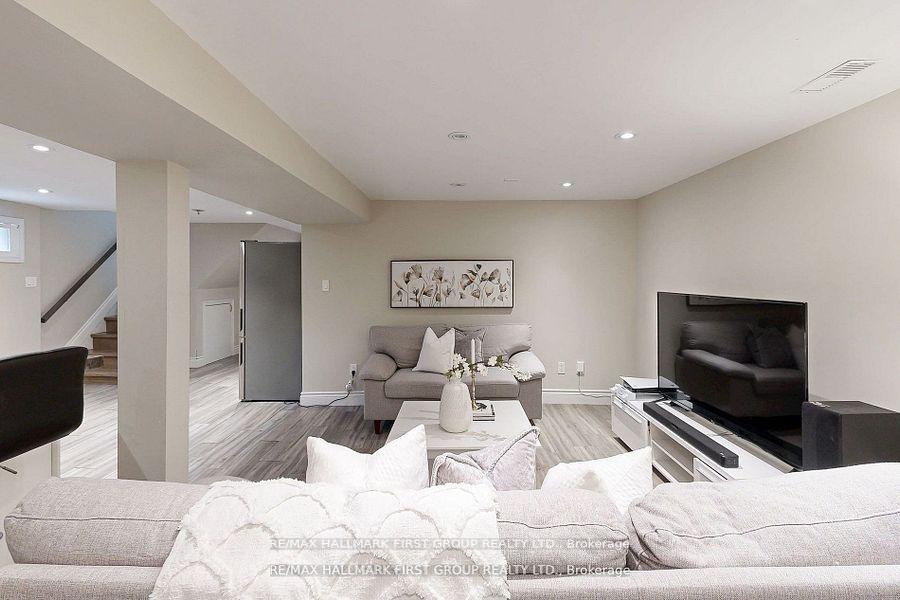 Photo 36 of 43 Benlight Crescent, Scarborough, Woburn — HOMEH