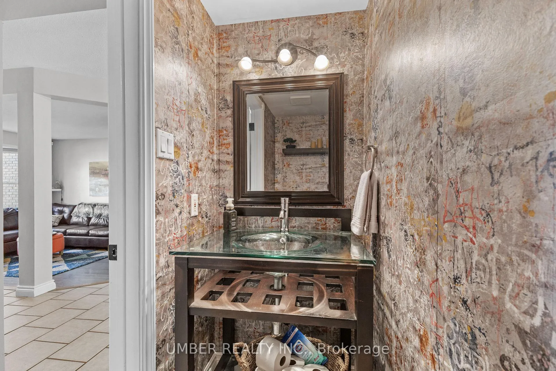 Photo 34 of 1130 St Emmanuel Terrace, Ottawa, Convent Glen North — HOMEH