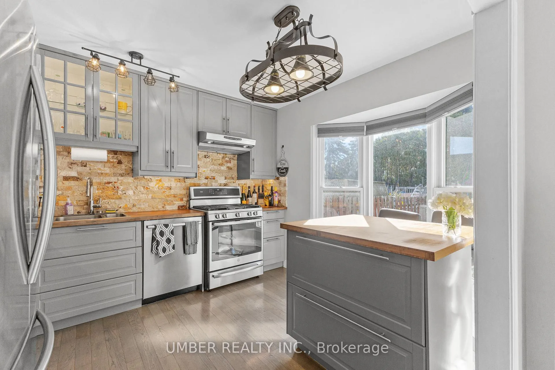 Photo 40 of 1130 St Emmanuel Terrace, Ottawa, Convent Glen North — HOMEH