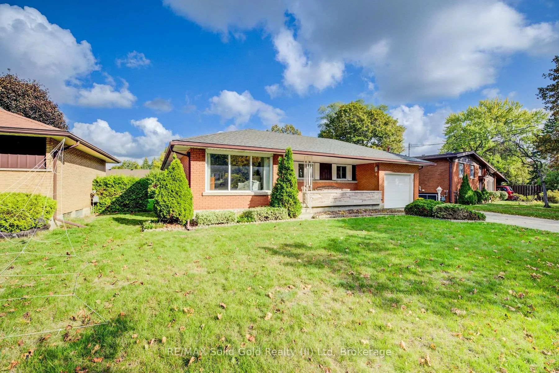 Photo 3 of 91 Massey Avenue, Kitchener — HOMEH