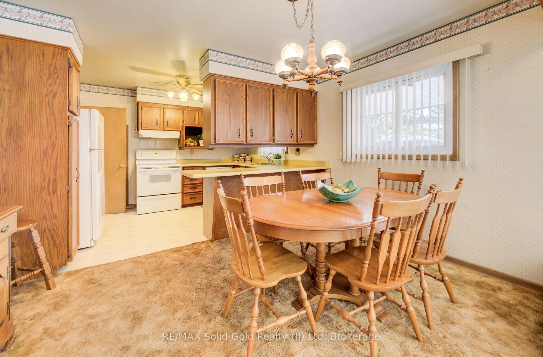 Photo 11 of 91 Massey Avenue, Kitchener — HOMEH