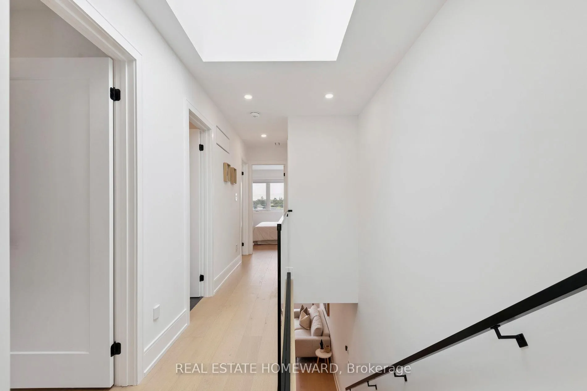 Photo 14 of 32 Westlake Crescent, Toronto, Woodbine-Lumsden — HOMEH