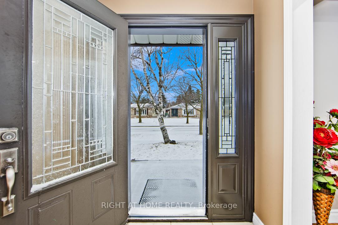 Photo 3 of 16 Grovenest Drive, Scarborough, Morningside — HOMEH