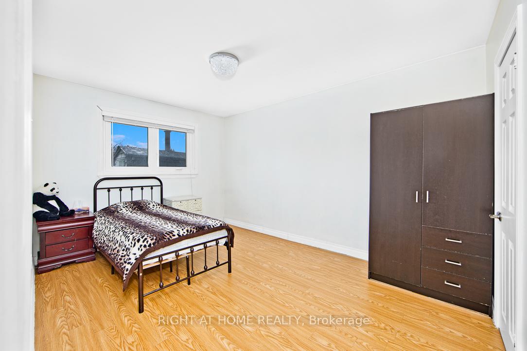 Photo 16 of 16 Grovenest Drive, Scarborough, Morningside — HOMEH