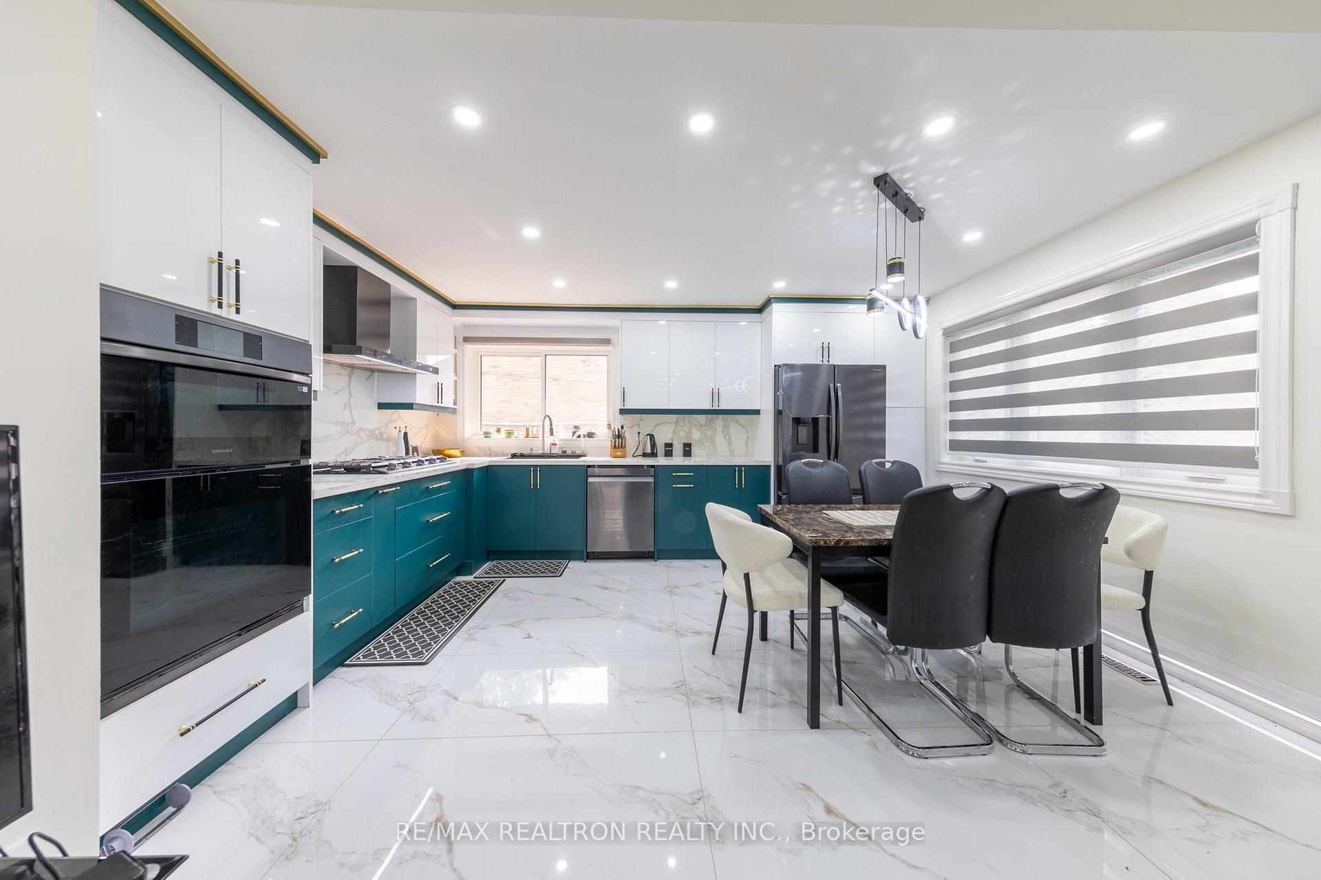 Photo 8 of Unit Upper Level, 111 Mossbank Drive, Scarborough, Woburn — HOMEH