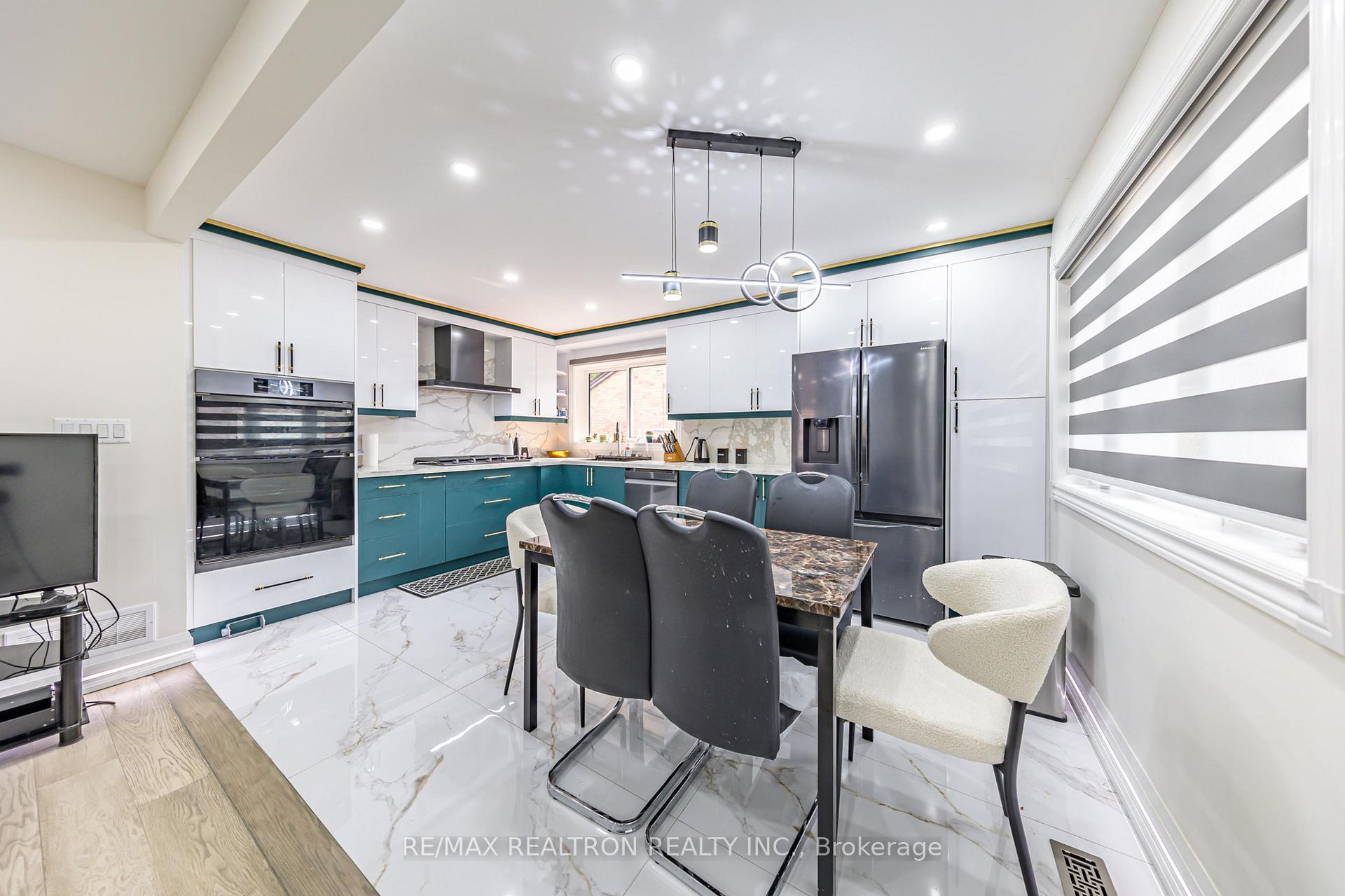 Photo 10 of Unit Upper Level, 111 Mossbank Drive, Scarborough, Woburn — HOMEH
