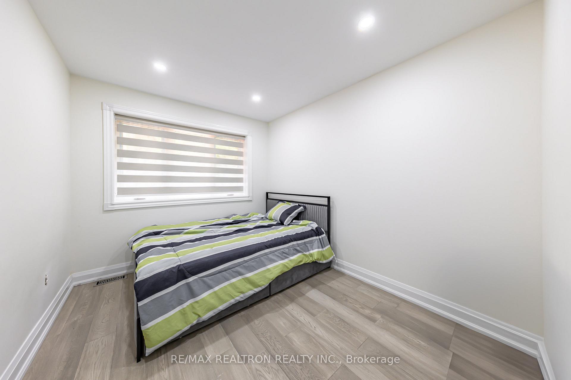 Photo 15 of Unit Upper Level, 111 Mossbank Drive, Scarborough, Woburn — HOMEH