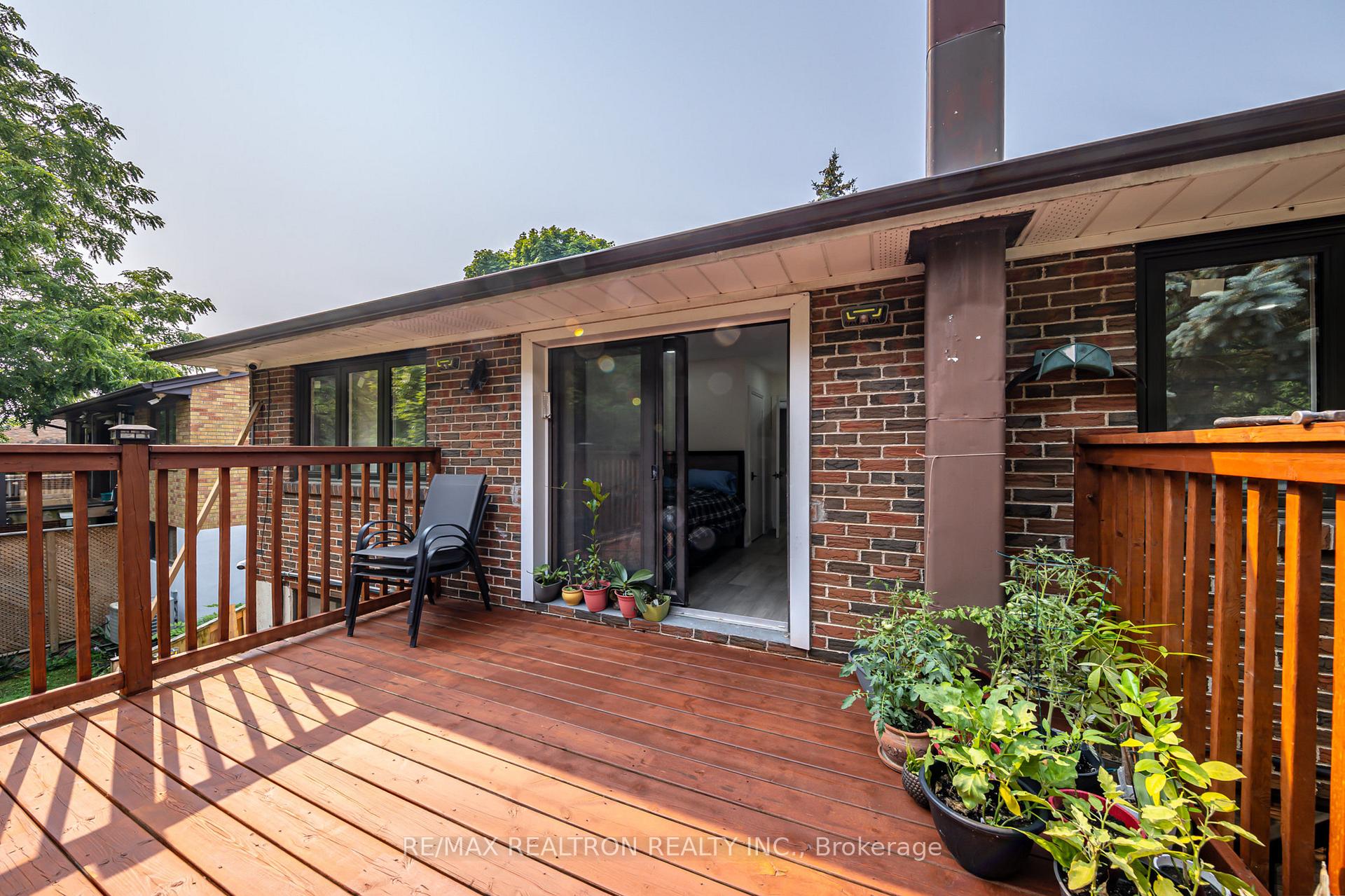 Photo 18 of Unit Upper Level, 111 Mossbank Drive, Scarborough, Woburn — HOMEH