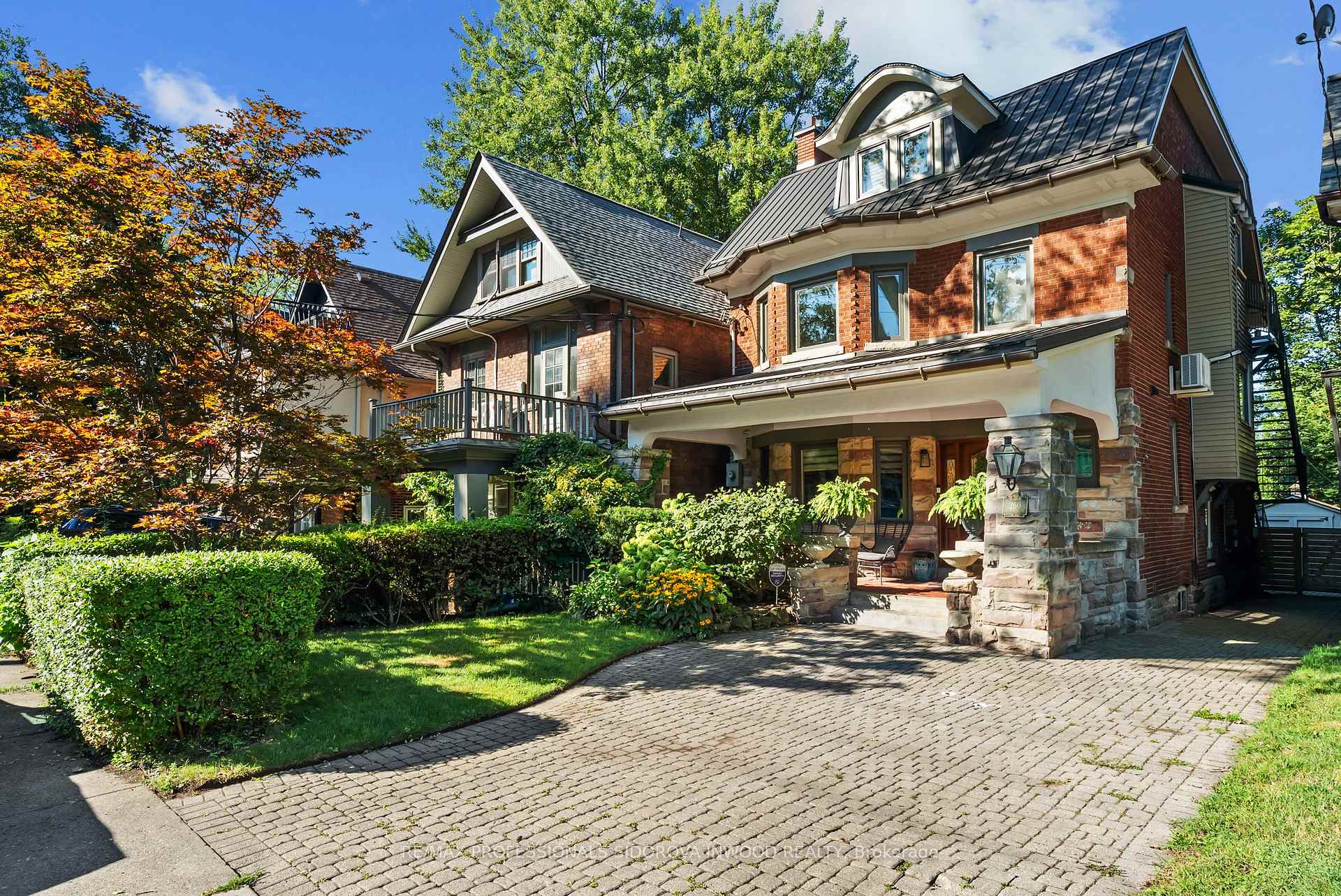 Front of 260 Indian Road