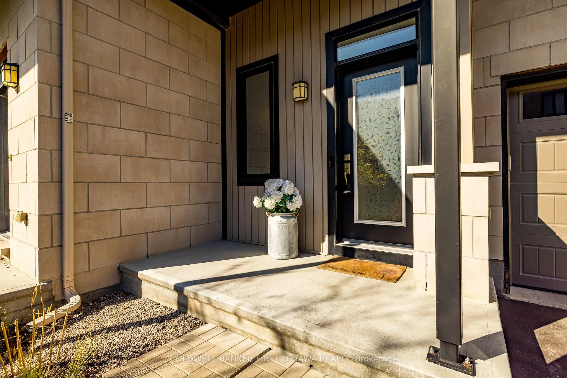 Photo 2 of 505 Radiant Private, Ottawa, Kanata - Emerald Meadows/Trailwest — HOMEH