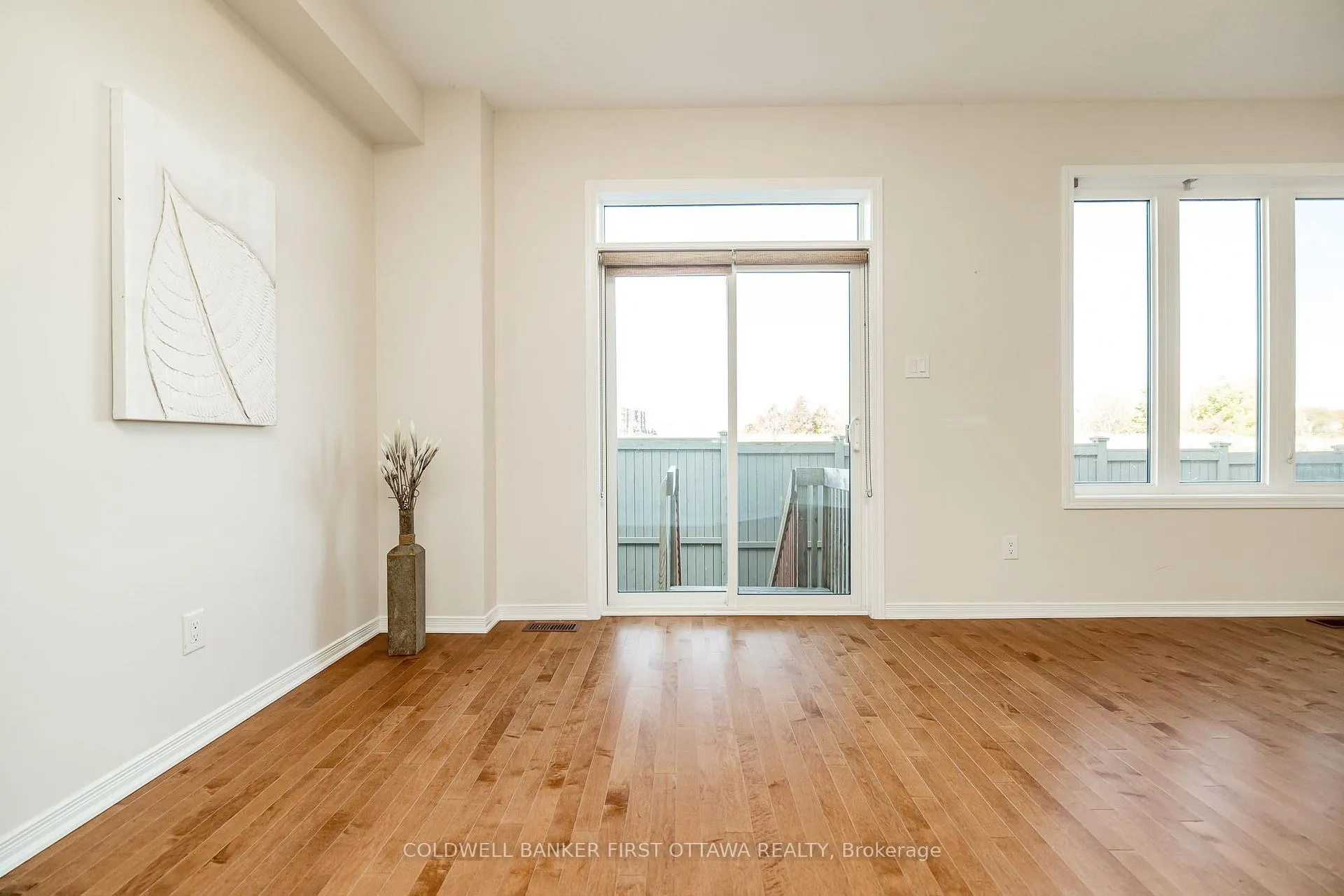 Photo 13 of 505 Radiant Private, Ottawa, Kanata - Emerald Meadows/Trailwest — HOMEH