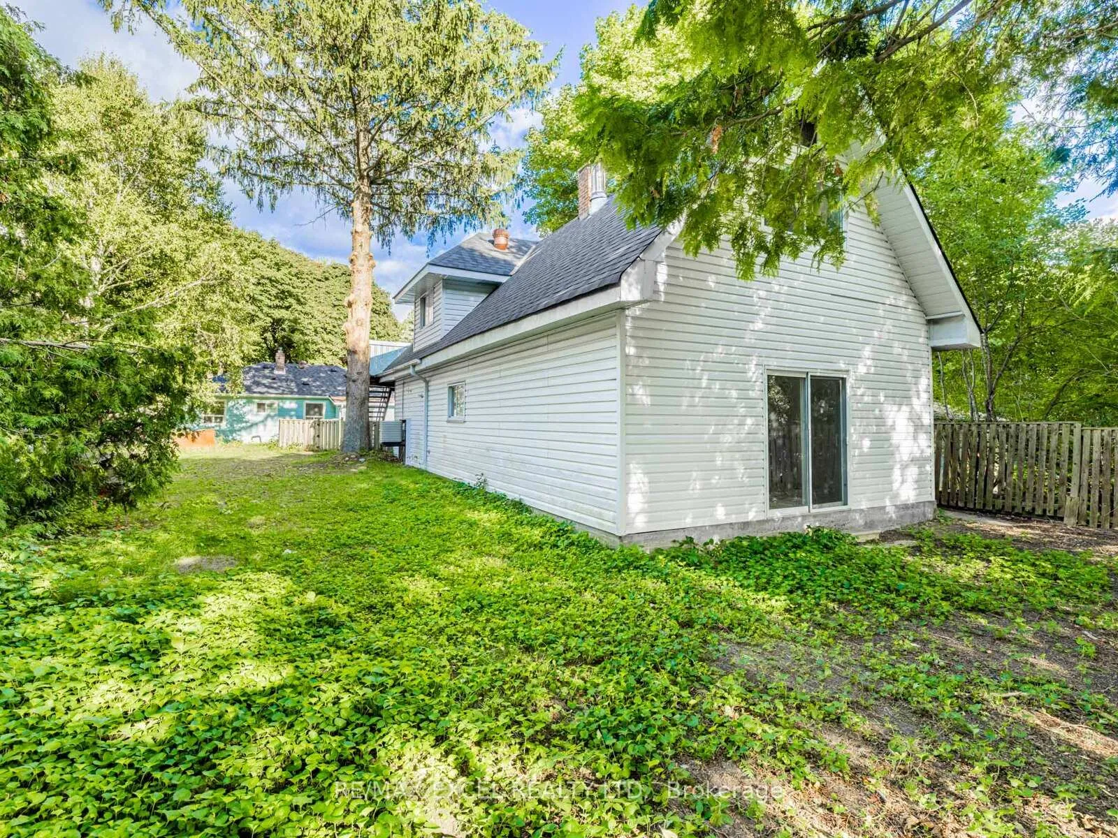 Photo 37 of 58 Howard Road, Newmarket, Huron Heights-Leslie Valley — HOMEH