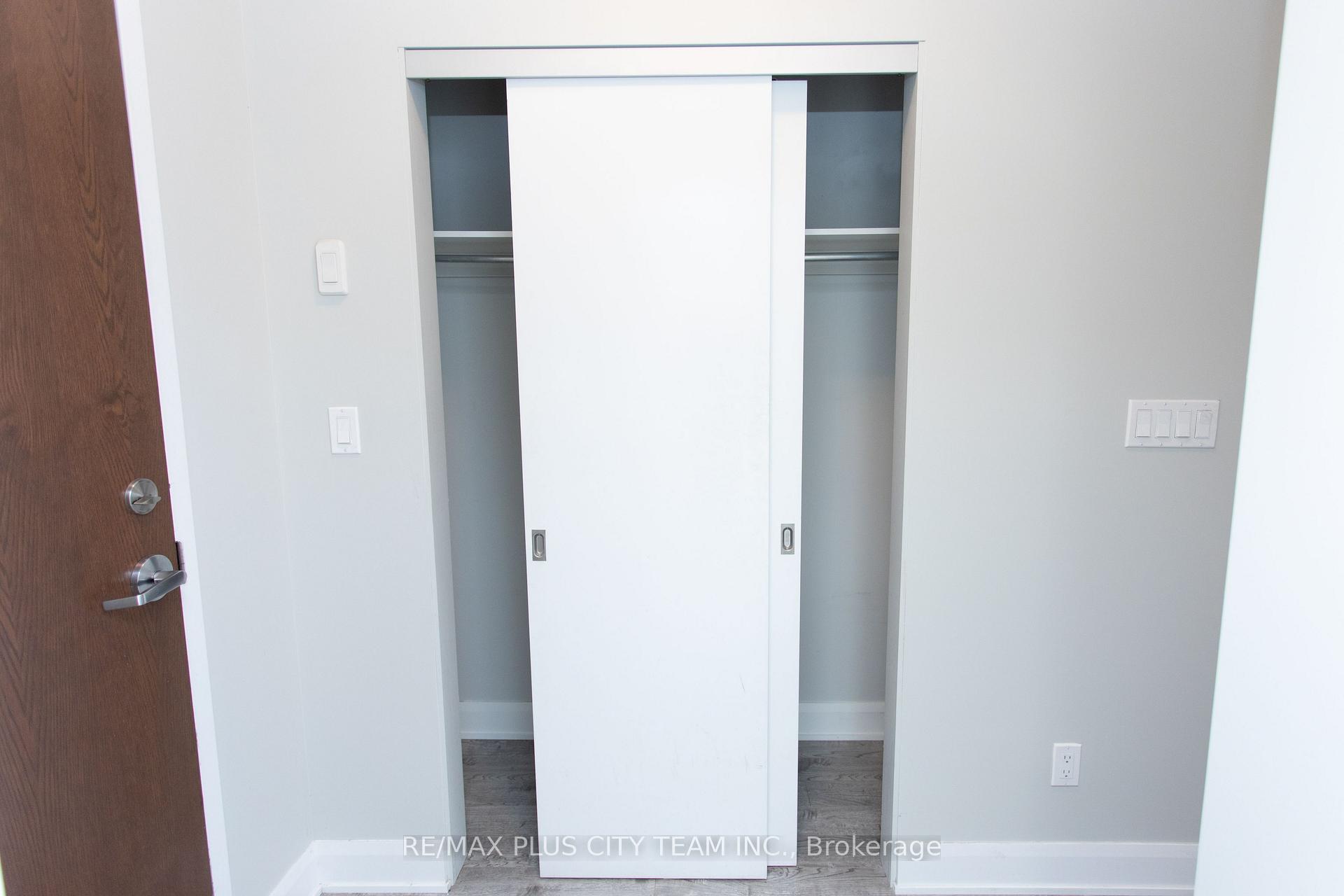 Photo 4 of Unit 101, 686 Bathurst Street, Toronto, Palmerston-Little Italy — HOMEH