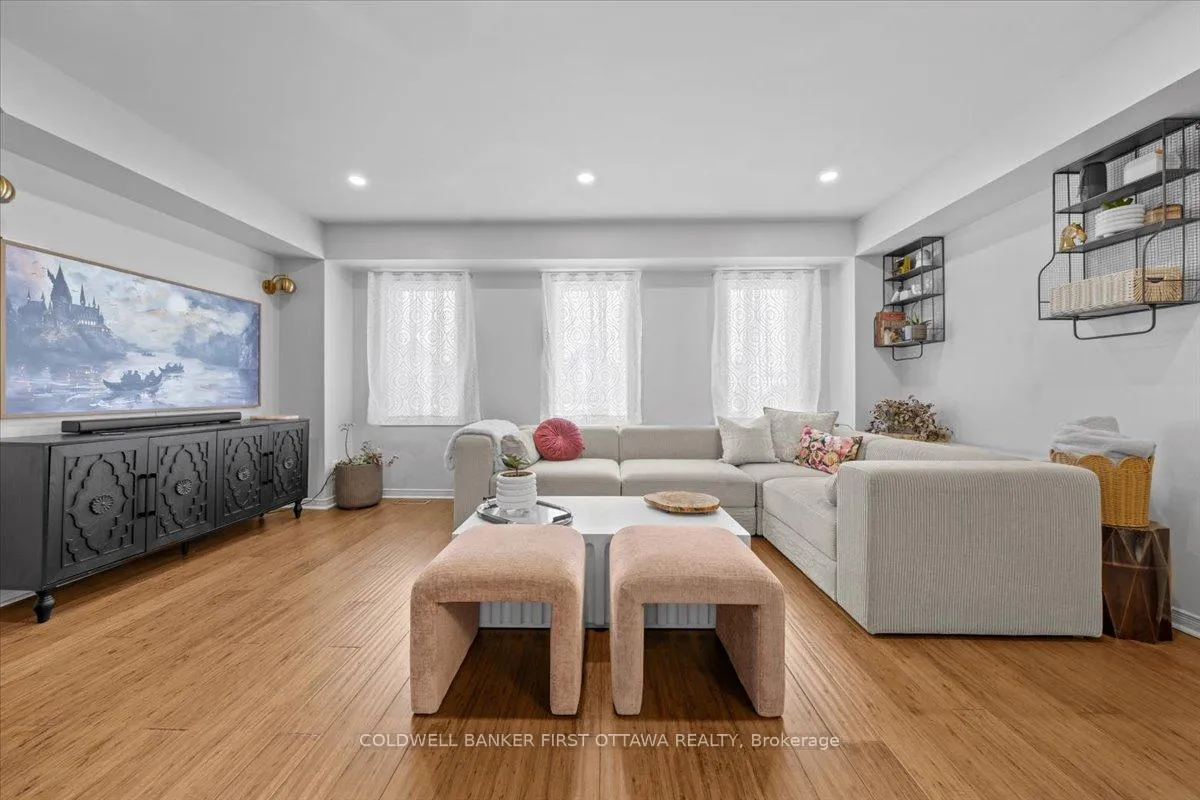 Photo 10 of 31 Glenhaven Pvt, Ottawa, Brookfield Gardens — HOMEH