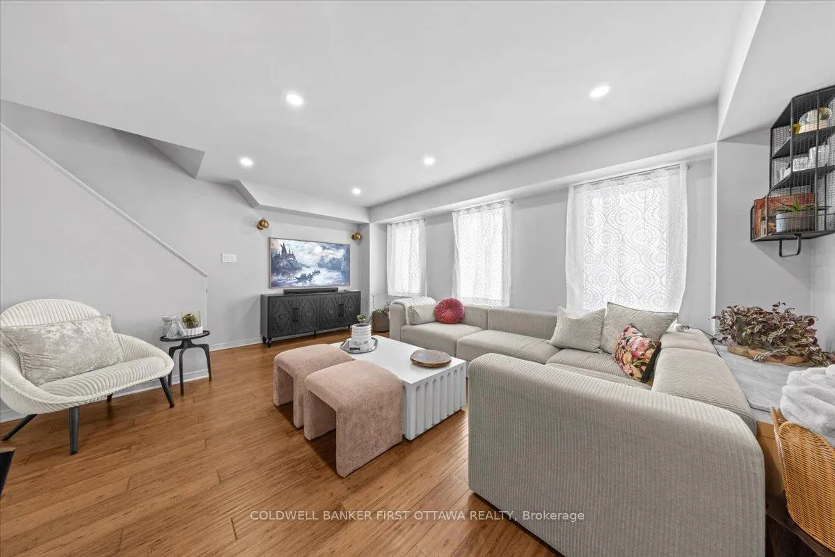 Photo 11 of 31 Glenhaven Pvt, Ottawa, Brookfield Gardens — HOMEH