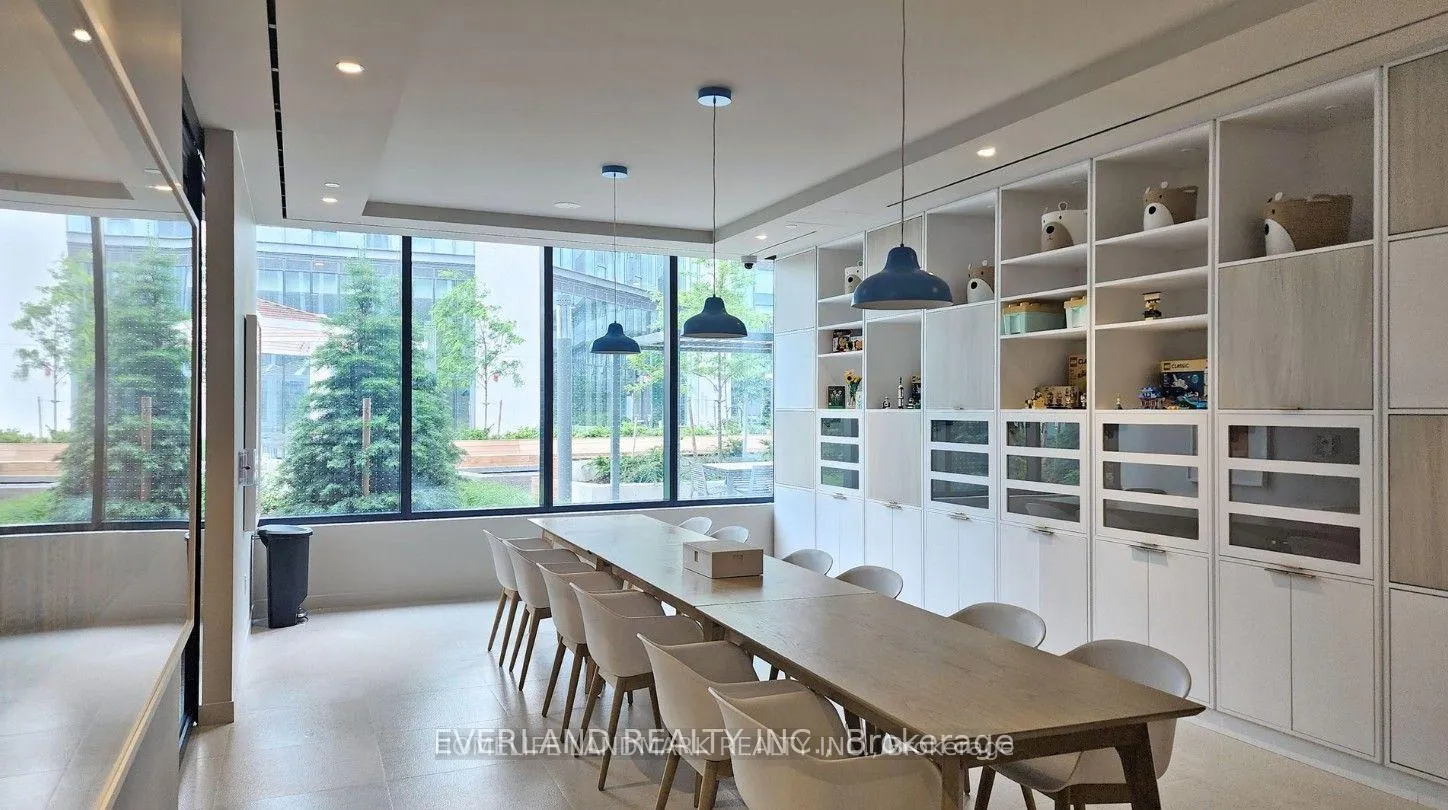 Photo 3 of Unit 1108, 138 Downes Street, Toronto, Lambton Baby Point — HOMEH