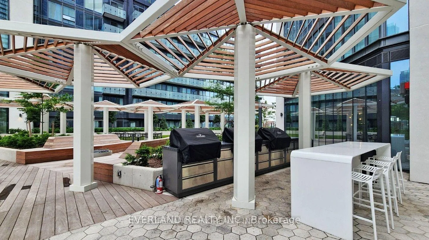 Photo 5 of Unit 1108, 138 Downes Street, Toronto, Lambton Baby Point — HOMEH
