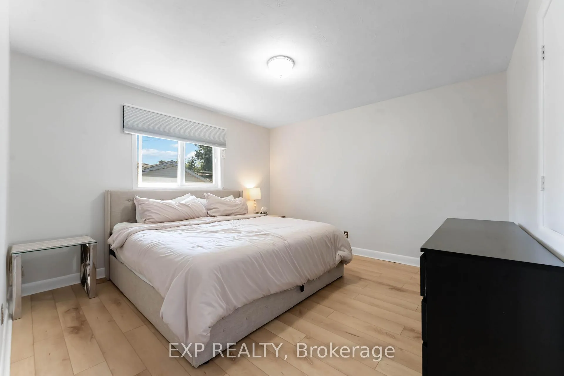 Photo 6 of 506 Vernon Avenue, Ottawa, Castle Heights — HOMEH
