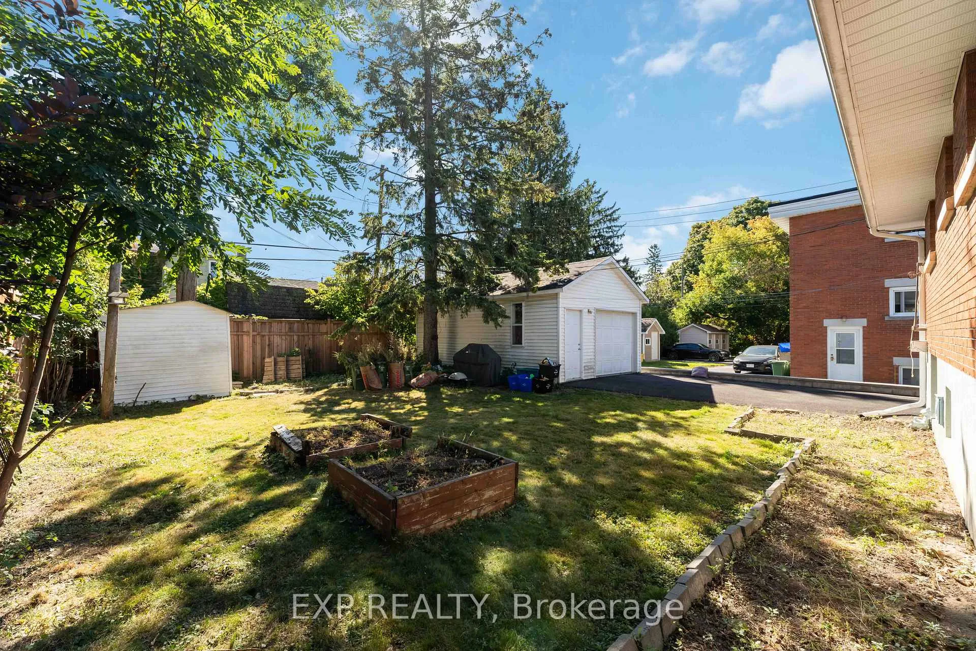 Photo 13 of 506 Vernon Avenue, Ottawa, Castle Heights — HOMEH