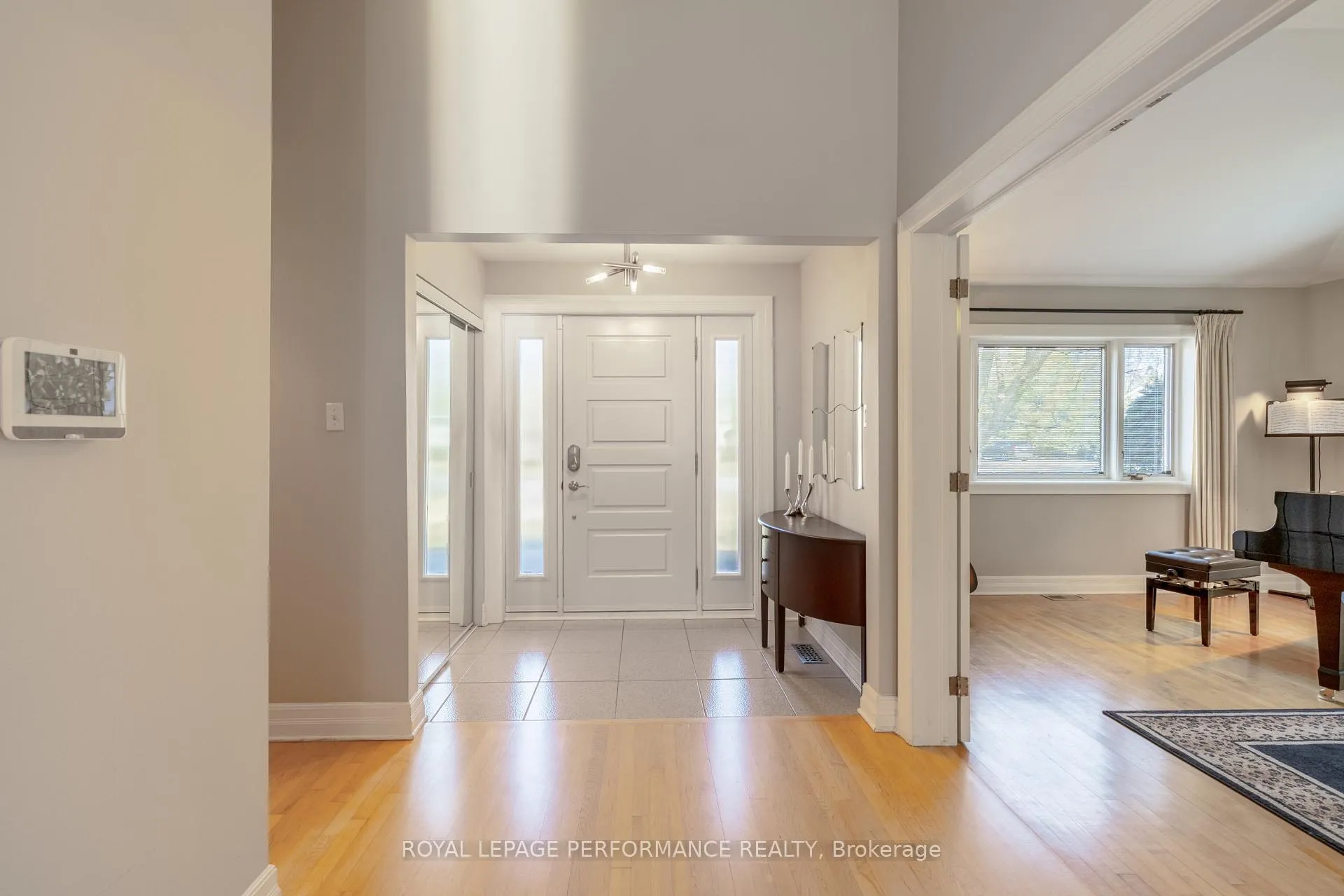Photo 5 of 55 Delong Drive, Ottawa, Rothwell Heights — HOMEH