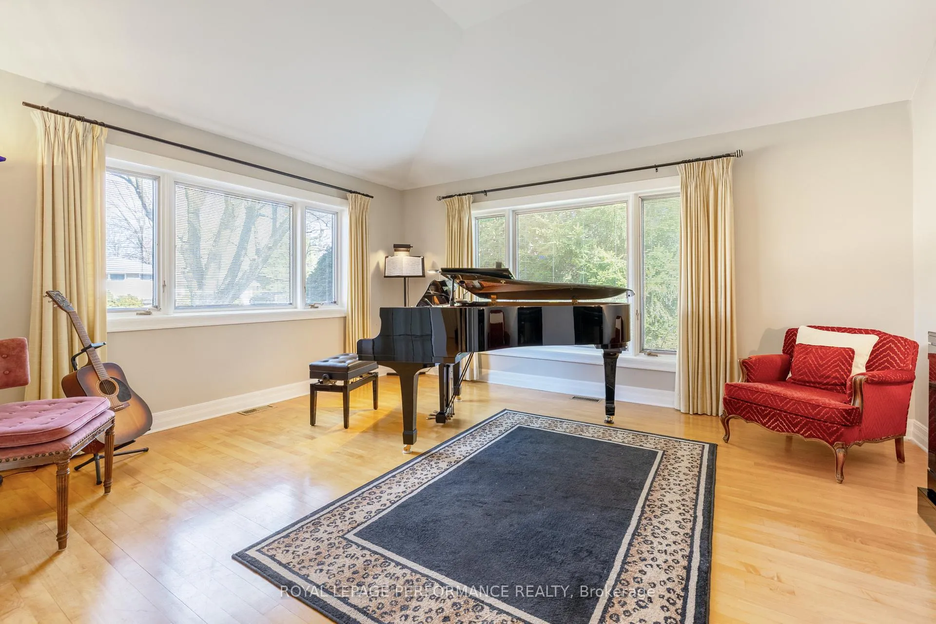 Photo 6 of 55 Delong Drive, Ottawa, Rothwell Heights — HOMEH