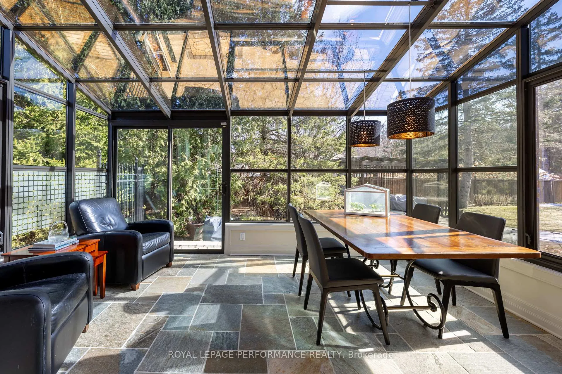 Photo 16 of 55 Delong Drive, Ottawa, Rothwell Heights — HOMEH