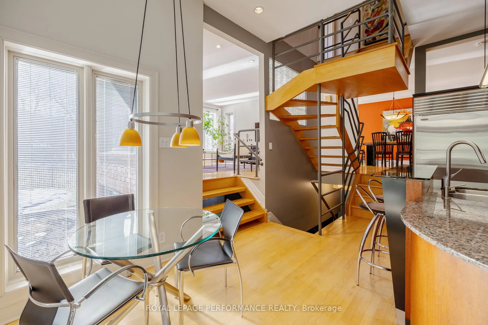 Photo 18 of 55 Delong Drive, Ottawa, Rothwell Heights — HOMEH