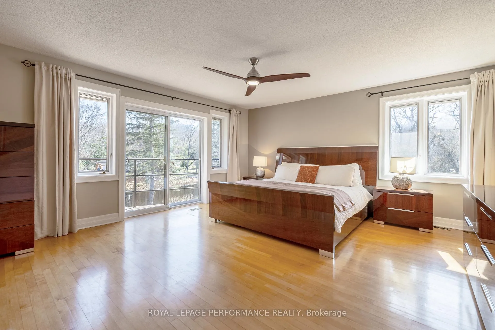 Photo 19 of 55 Delong Drive, Ottawa, Rothwell Heights — HOMEH
