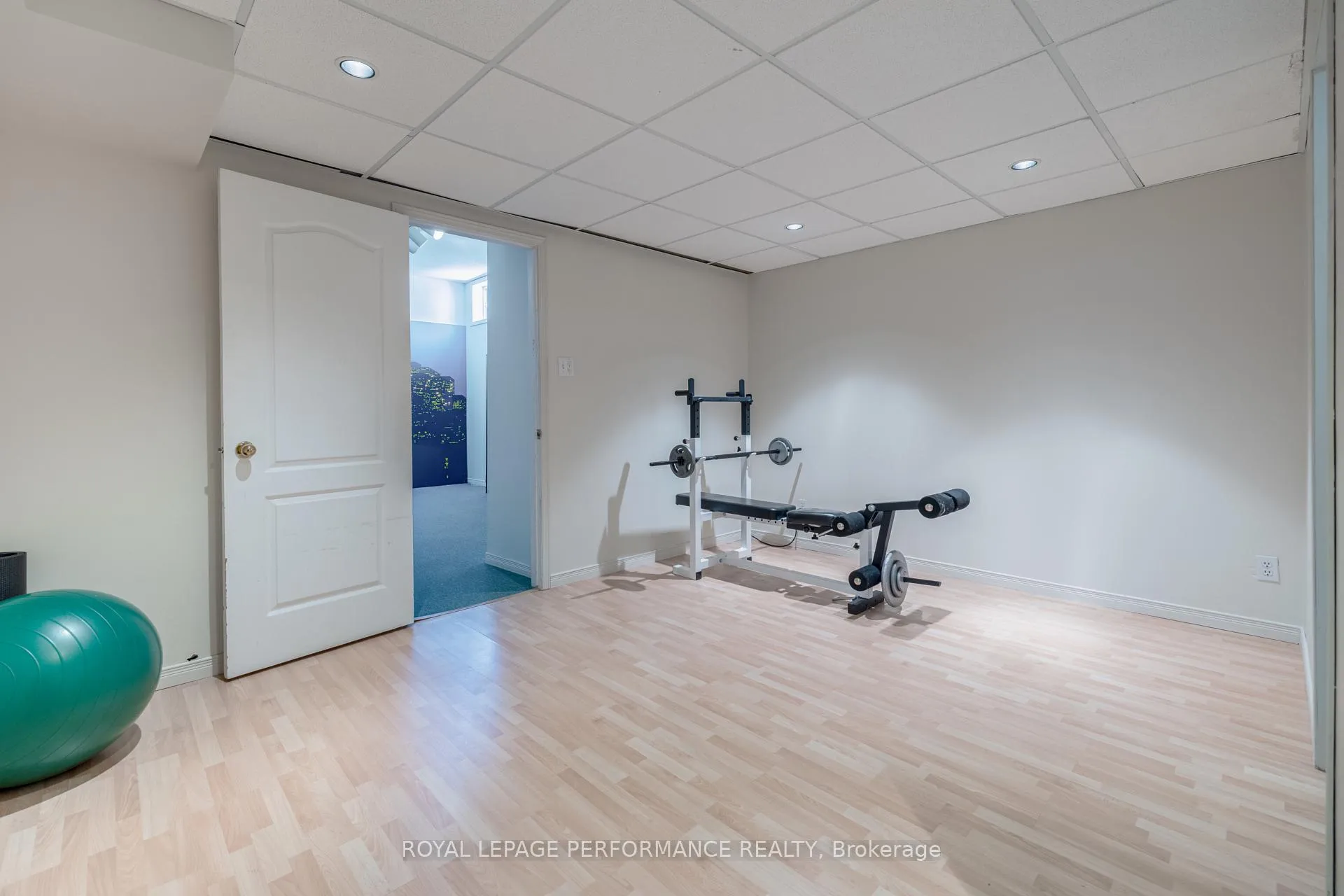 Photo 32 of 55 Delong Drive, Ottawa, Rothwell Heights — HOMEH