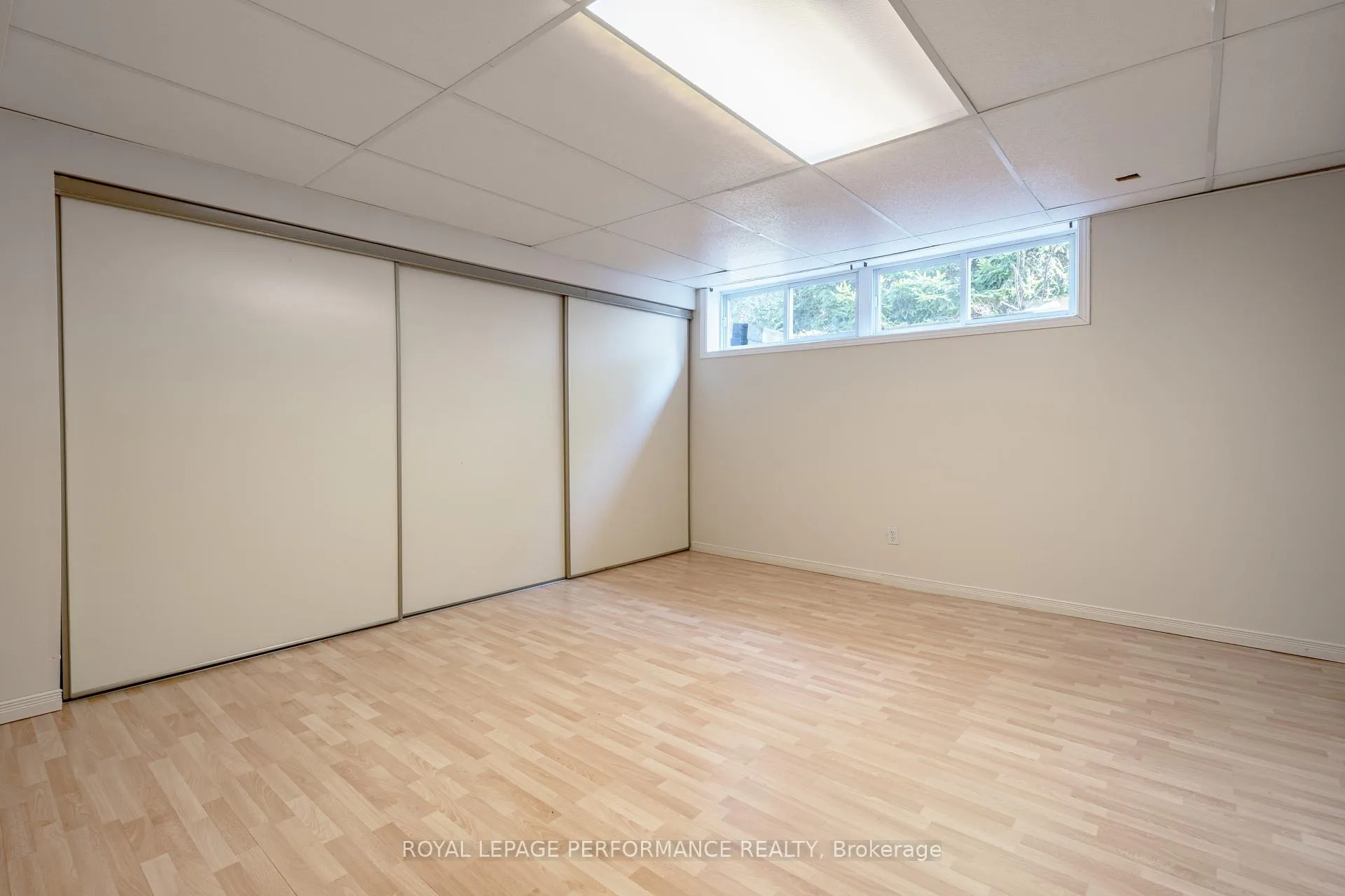 Photo 33 of 55 Delong Drive, Ottawa, Rothwell Heights — HOMEH