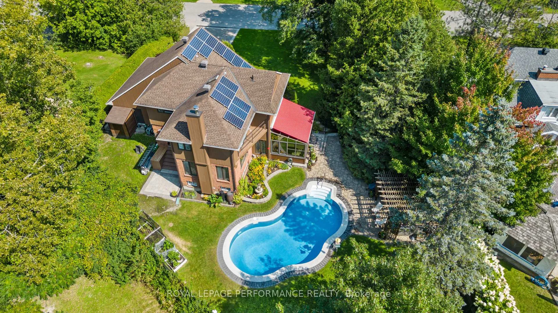 Photo 44 of 55 Delong Drive, Ottawa, Rothwell Heights — HOMEH