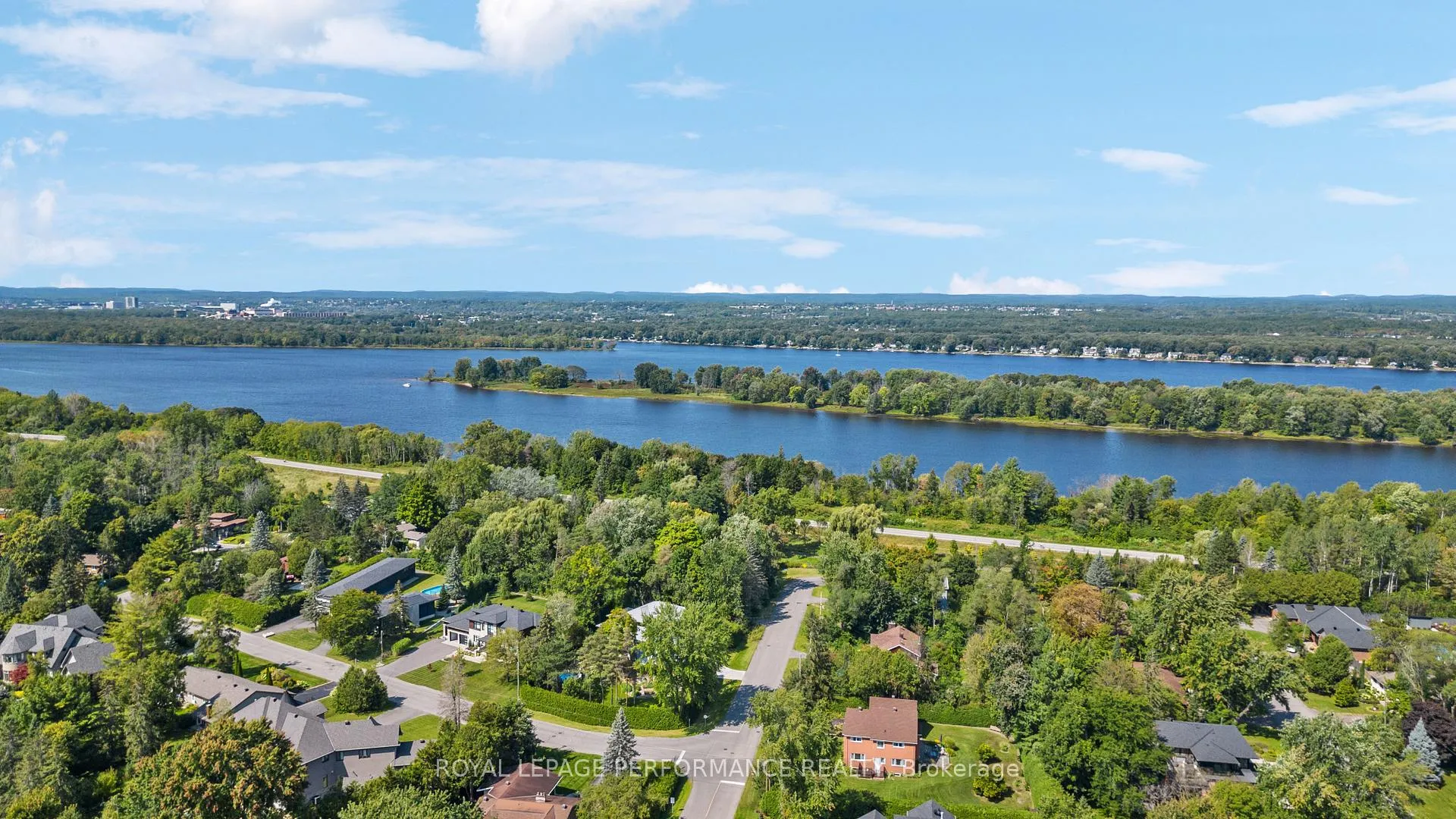 Photo 47 of 55 Delong Drive, Ottawa, Rothwell Heights — HOMEH