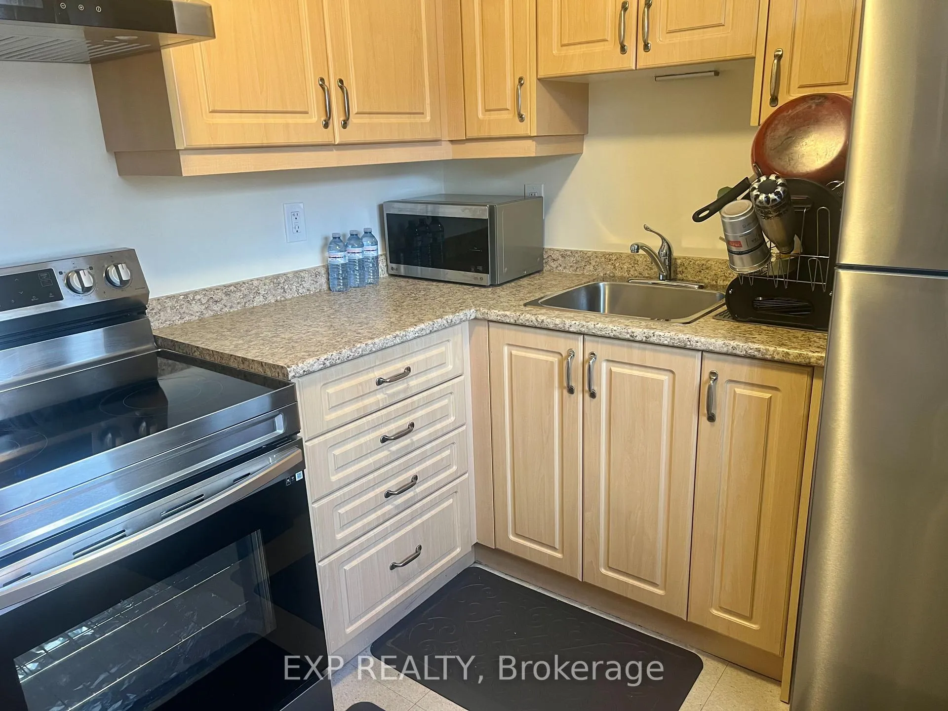 Photo 19 of 19 Darras Court, Brampton, Southgate — HOMEH