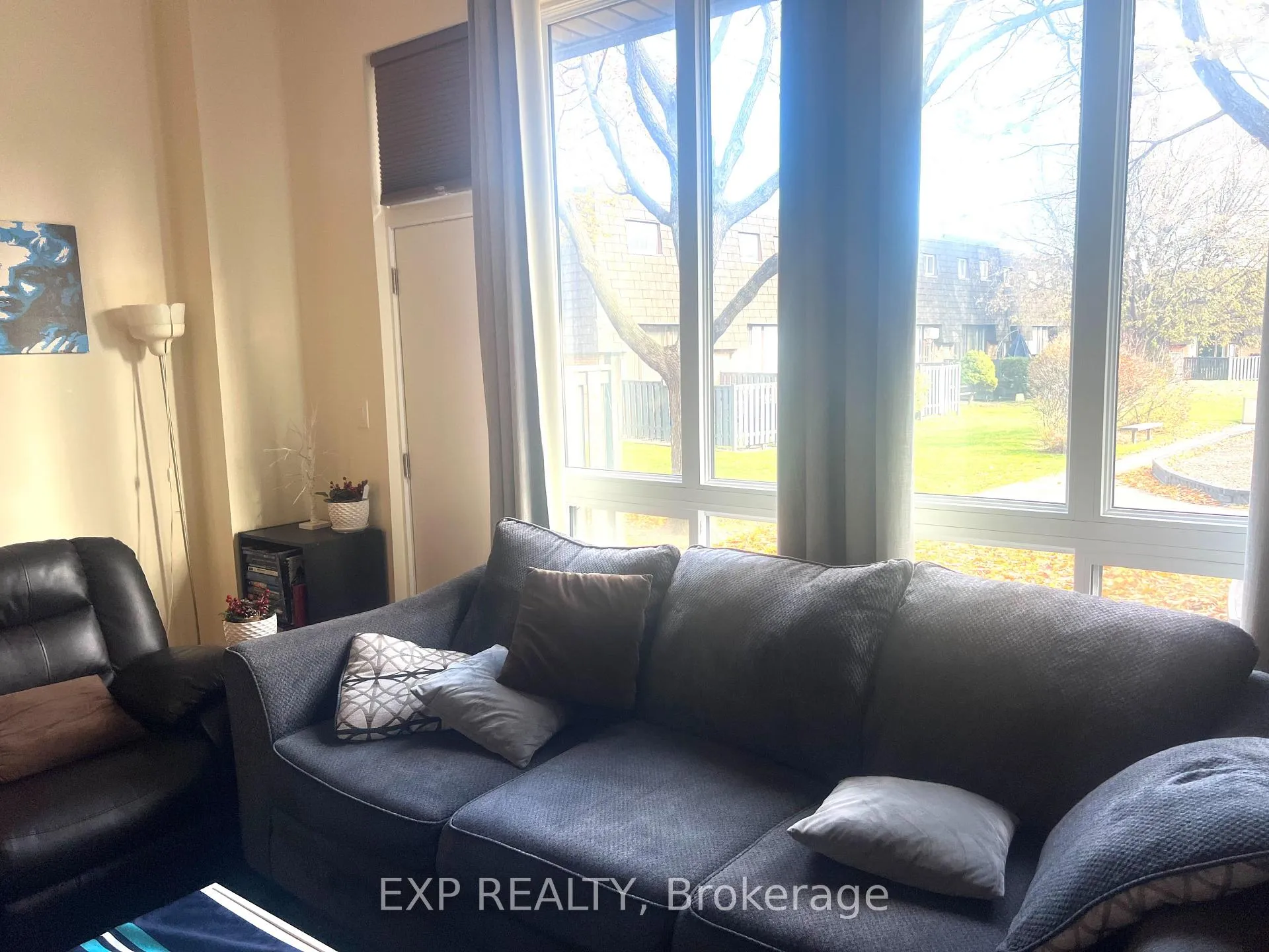 Photo 58 of 19 Darras Court, Brampton, Southgate — HOMEH